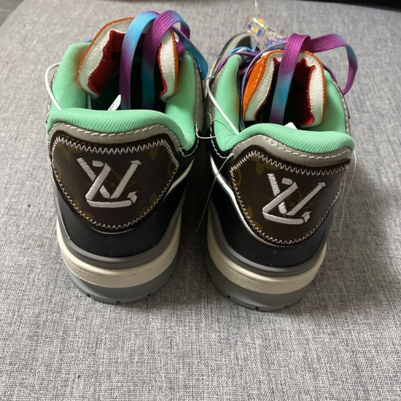 Louis Vuitton Louis Vuitton Trainer Fashion Sneakers for Men 0079 Size US 7.5 / EU 40-41 - 5 Thumbnail