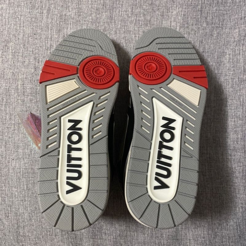 Louis Vuitton Louis Vuitton Trainer Fashion Sneakers for Men 0079 Size US 7.5 / EU 40-41 - 6 Thumbnail