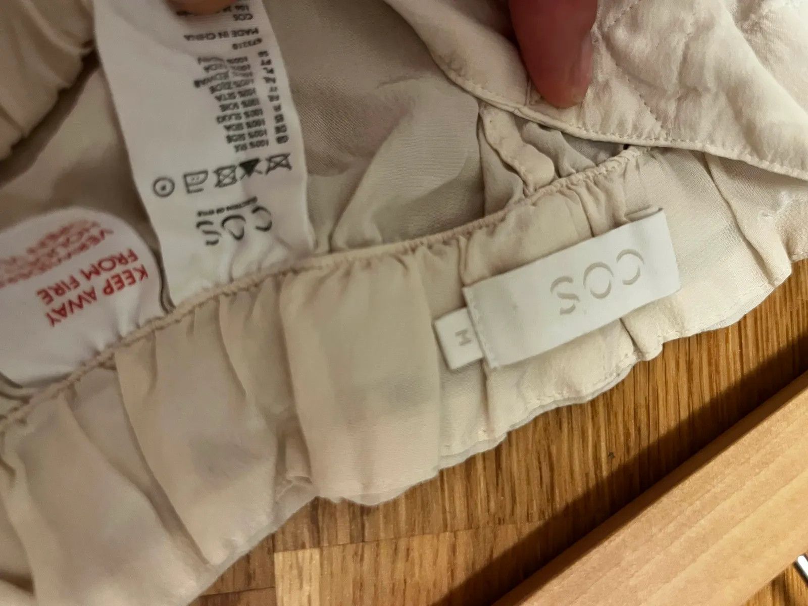 Cos Cos Shorts Size 28" / US 6 / IT 42 - 2 Thumbnail