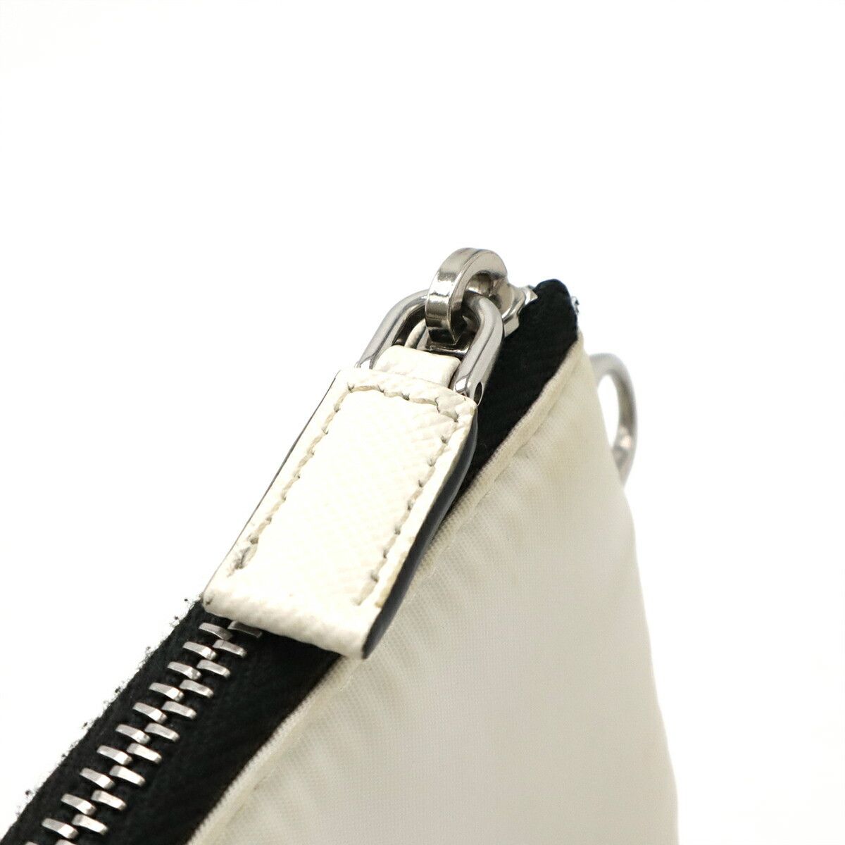 Prada Prada Prada 2TT091 Nylon Smartphone Case Others Phonecase 2TT091 Size ONE SIZE - 5 Thumbnail
