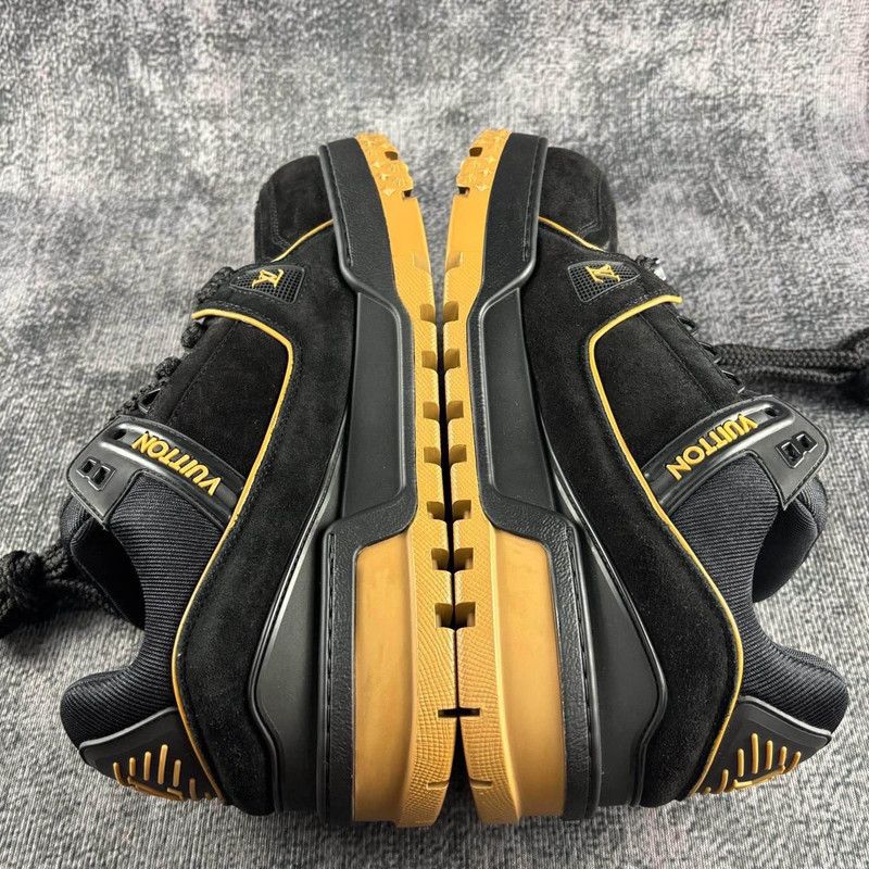 Louis Vuitton Louis Vuitton Trainer Maxi Black Low-Top Sneakers 0079 Size US 10.5 / EU 43-44 - 7 Thumbnail