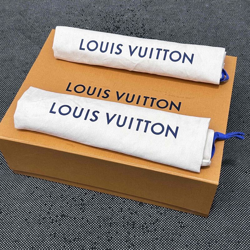Louis Vuitton Louis Vuitton Crystal Decorative Low-Top Trainers 0079 Size US 8 / EU 41 - 6 Thumbnail
