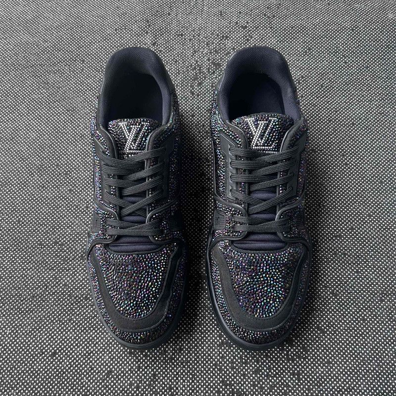 Louis Vuitton Louis Vuitton Crystal Decorative Low-Top Trainers 0079 Size US 8 / EU 41 - 2 Thumbnail