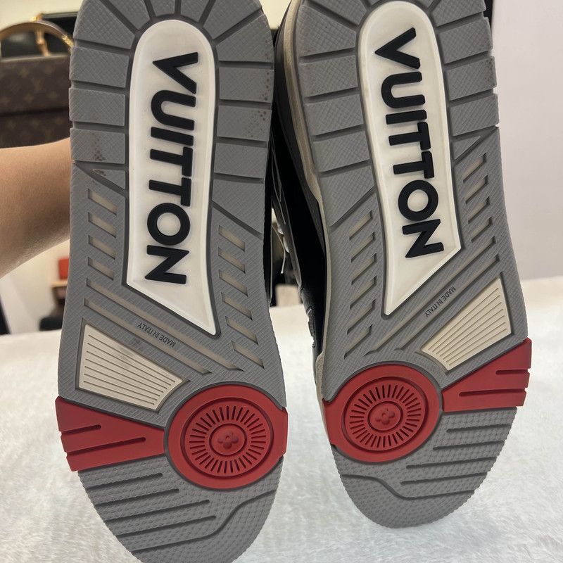 Louis Vuitton Louis Vuitton Elegant Artistic Low-Top Sneakers 0079 Size US 9.5 / EU 42-43 - 4 Thumbnail