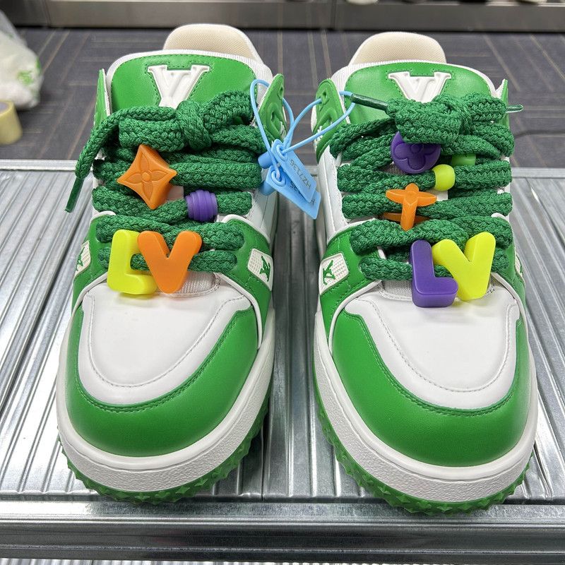 Louis Vuitton Louis Vuitton Trainer Maxi Low Sneakers in Green 0079 Size US 9 / EU 42 - 2 Thumbnail
