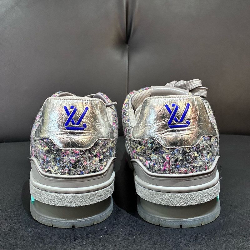 Louis Vuitton Louis Vuitton Trainer Grey Suede and Fabric Sneakers 0079 Size US 7.5 / EU 40-41 - 3 Thumbnail