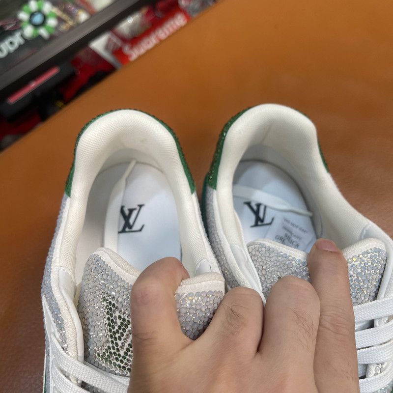 Louis Vuitton Louis Vuitton Trainer Low-Top Shoes with Diamonds 0079 Size US 10.5 / EU 43-44 - 6 Thumbnail