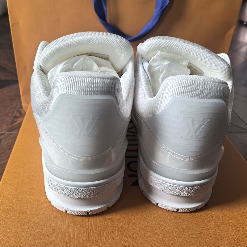 Louis Vuitton Louis Vuitton White Trainer Low-Top Sneakers 0079 Size US 8.5 / EU 41-42 - 3 Thumbnail