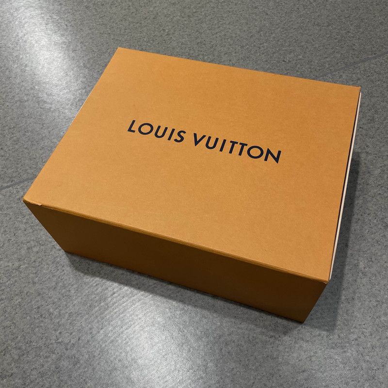 Louis Vuitton Louis Vuitton Stylish Low-Top Trainer Sneakers 0079 Size US 10.5 / EU 43-44 - 6 Thumbnail