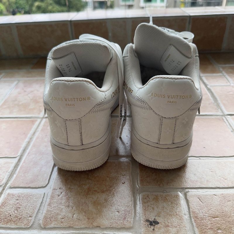 Louis Vuitton Nike x Louis Vuitton White Air Force 1 Low Sneakers 0079 Size US 8.5 / EU 41-42 - 3 Thumbnail