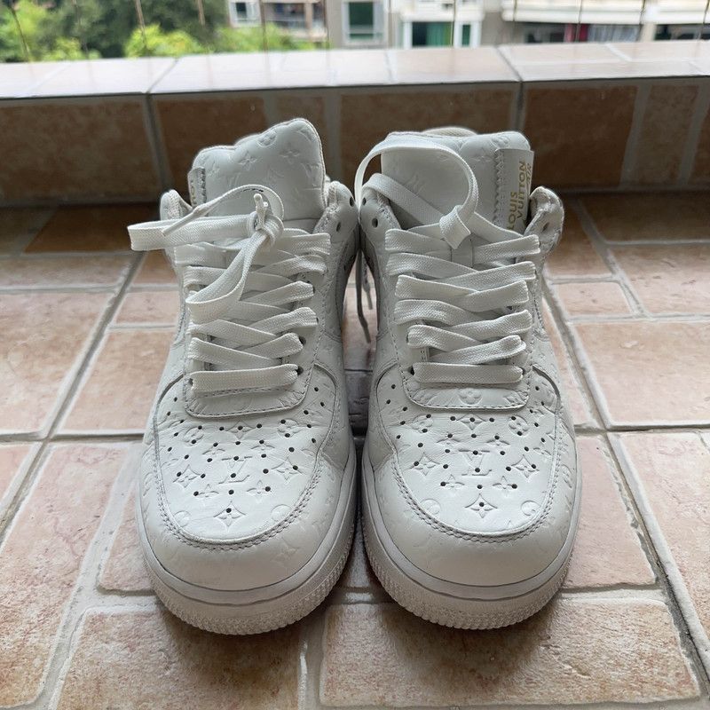 Louis Vuitton Nike x Louis Vuitton White Air Force 1 Low Sneakers 0079 Size US 8.5 / EU 41-42 - 2 Thumbnail