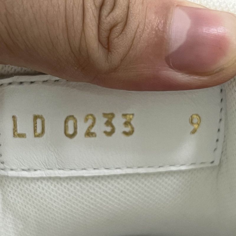 Louis Vuitton Louis Vuitton Hand-Painted Low-Top Sneakers 0079 Size US 9.5 / EU 42-43 - 5 Thumbnail