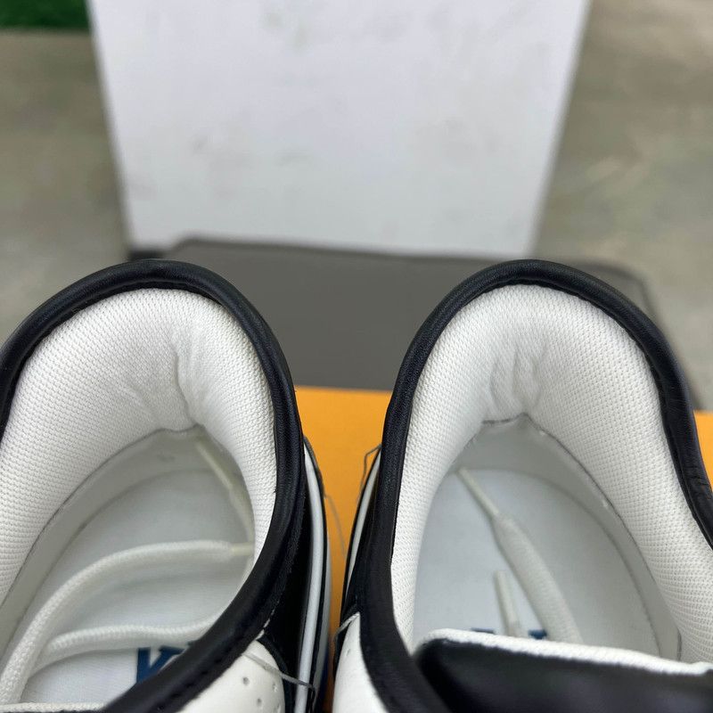 Louis Vuitton Louis Vuitton Trainer Low Fashion Sneakers for Men 0079 Size US 8.5 / EU 41-42 - 10 Thumbnail