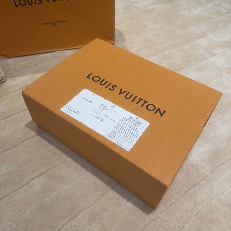 Louis Vuitton Louis Vuitton Black and White Fashion Sneakers 0079 Size US 8.5 / EU 41-42 - 6 Thumbnail