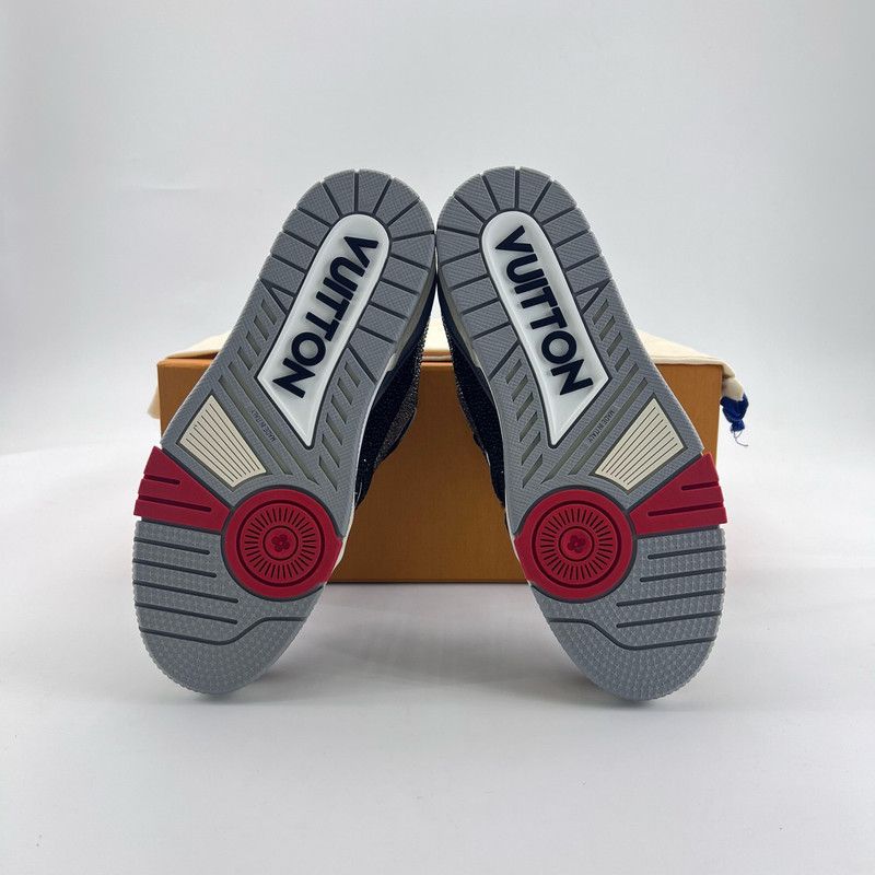 Louis Vuitton Louis Vuitton Stylish Low-Top Trainers for Men 0079 Size US 6.5 / EU 39-40 - 4 Thumbnail