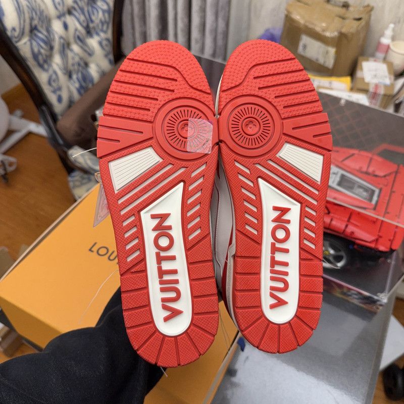 Louis Vuitton Louis Vuitton White and Red Trainer Sneakers 0079 Size US 7.5 / EU 40-41 - 4 Thumbnail