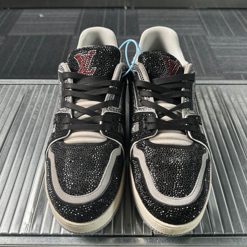 Louis Vuitton Louis Vuitton Trainer Black Gray Casual Sneakers 0079 Size US 9.5 / EU 42-43 - 2 Thumbnail