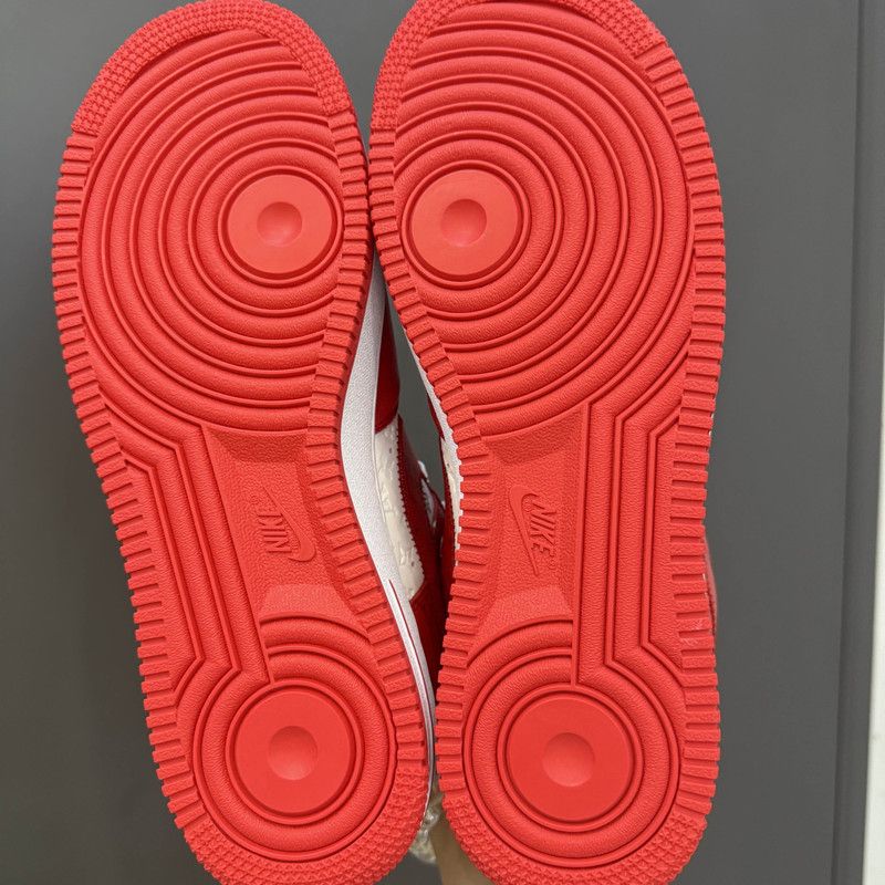 Louis Vuitton Nike x Louis Vuitton Red Air Force 1 Sneakers 0079 Size US 8.5 / EU 41-42 - 4 Thumbnail