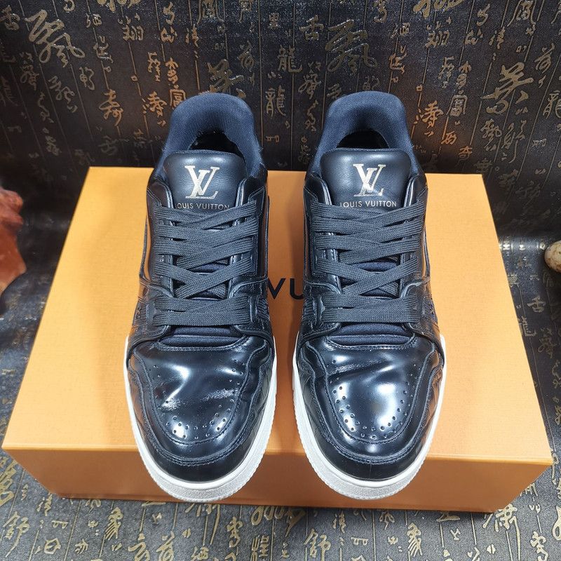 Louis Vuitton Louis Vuitton Black Leather Trainer Sneakers for Men 0079 Size US 7 / EU 40 - 2 Thumbnail