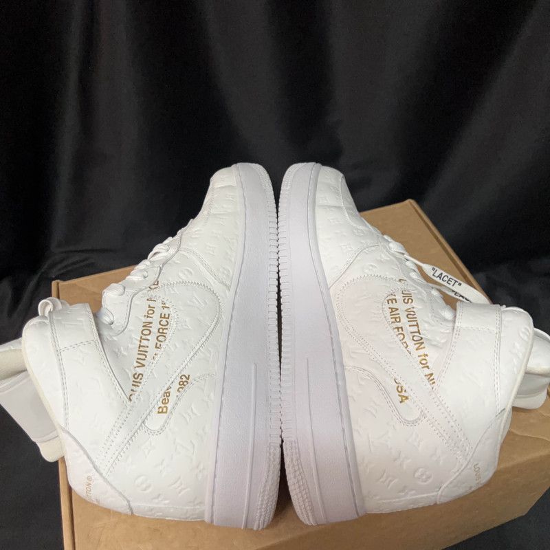 Louis Vuitton Nike x Louis Vuitton Stylish Air Force 1 Sneakers 0079 Size US 10.5 / EU 43-44 - 7 Thumbnail