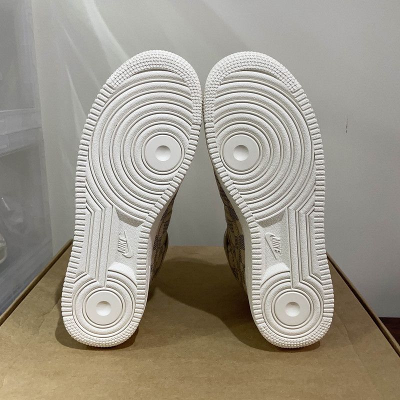 Louis Vuitton Nike x Louis Vuitton Stylish High-Top Sneakers 0079 Size US 8.5 / EU 41-42 - 4 Thumbnail