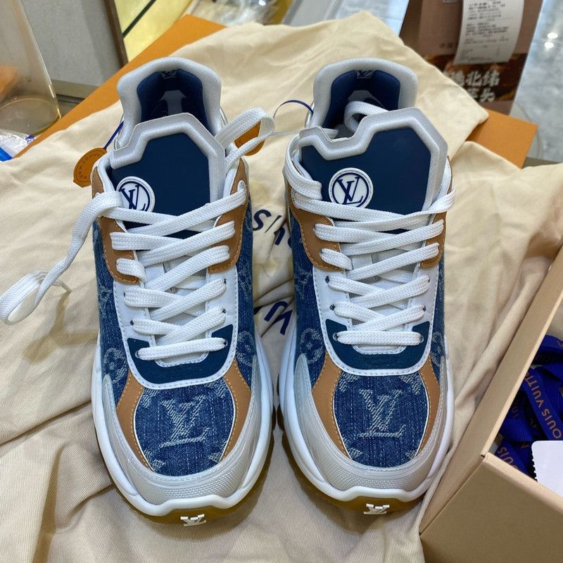 Louis Vuitton Louis Vuitton Run 55 Blue Low-Top Sneakers 0079 Size US 6 / IT 36 - 7 Thumbnail