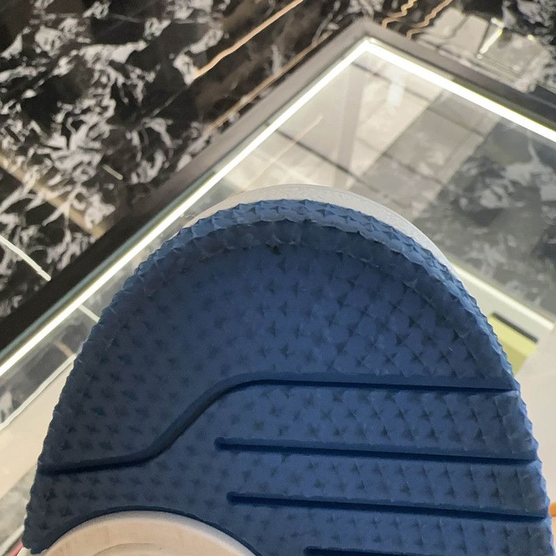 Louis Vuitton Louis Vuitton Denim-White Trainer Sneakers for Women 0079 Size US 6 / IT 36 - 10 Thumbnail