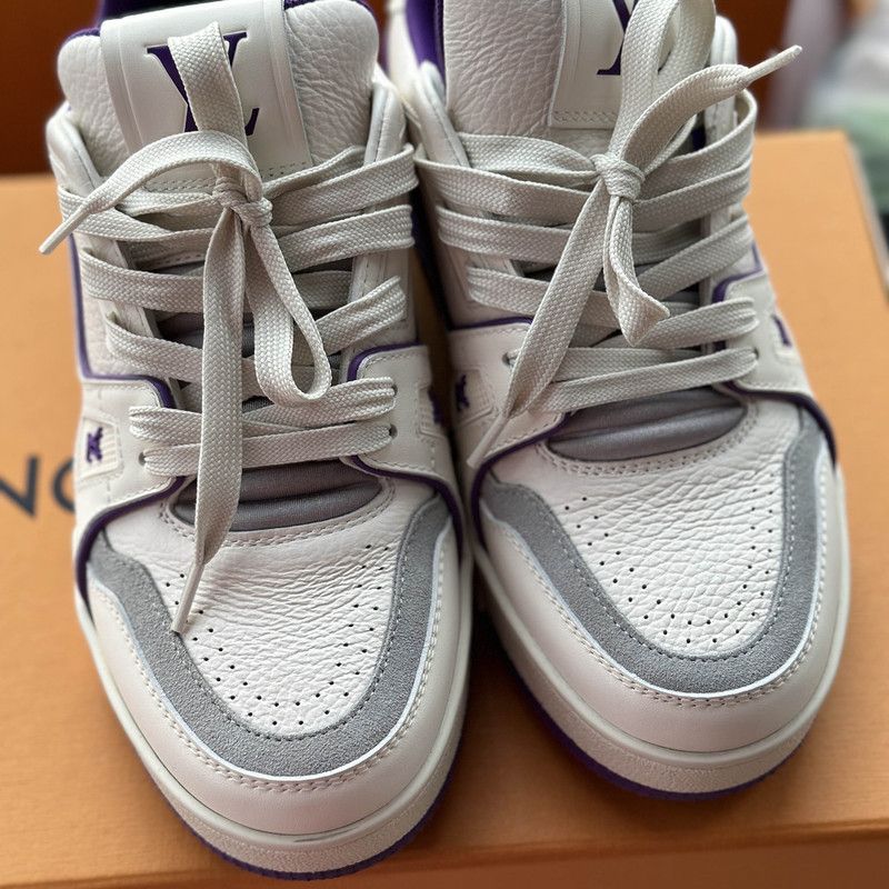 Louis Vuitton Louis Vuitton Classic Trainer Low-Top Sneakers 0079 Size US 5 / IT 35 - 2 Thumbnail