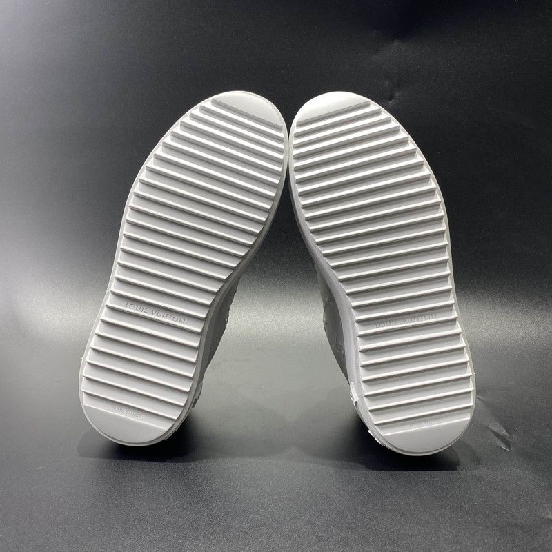 Louis Vuitton Louis Vuitton Time Out White Leather Sneakers 0079 Size US 5 / IT 35 - 4 Thumbnail