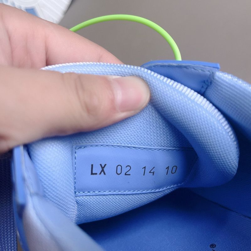 Louis Vuitton Louis Vuitton Blue Trainer Low-Top Sneakers for Women 0079 Size US 10 / IT 40 - 5 Thumbnail