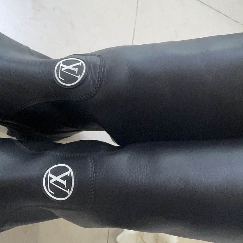 Louis Vuitton Louis Vuitton Ruby Leather Knee-High Boots 0079 Size US 6 / IT 36 - 10 Thumbnail