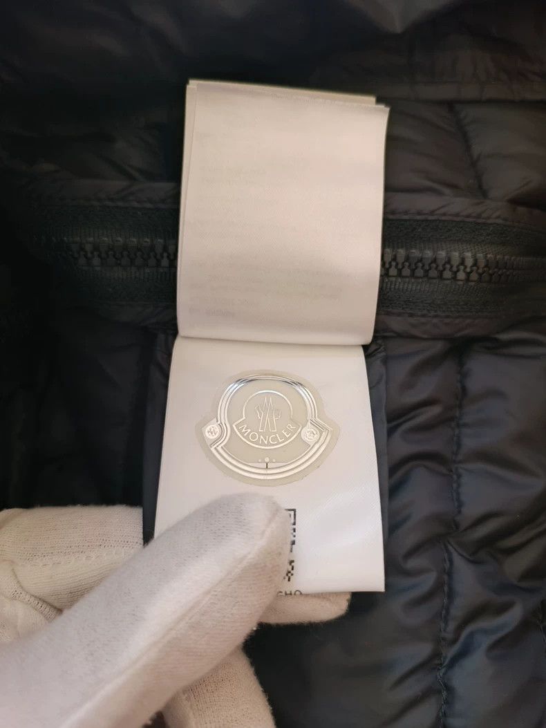Moncler Moncler Down Jacket with Logo Stripes Size US M / EU 48-50 / 2 - 8 Thumbnail