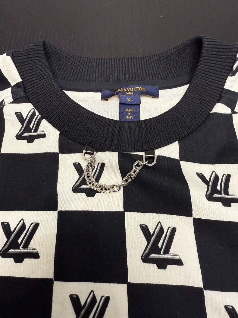 Louis Vuitton Louis Vuitton Checkerboard Logo Sweatshirt Size US XL / EU 56 / 4 - 3 Thumbnail
