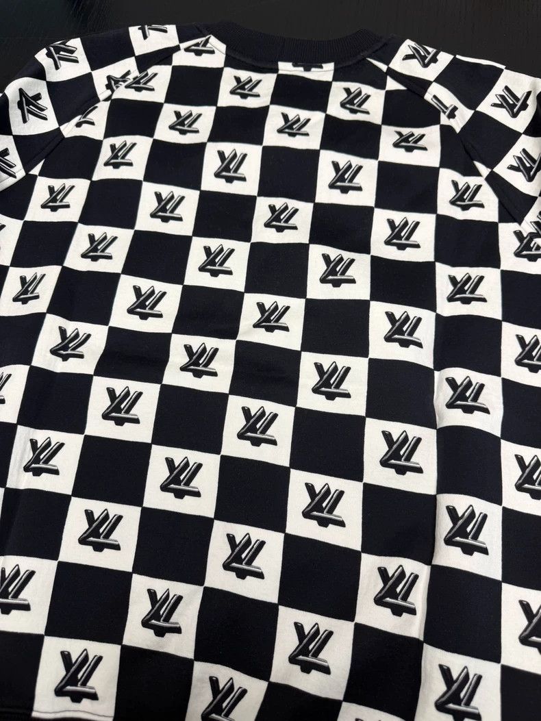 Louis Vuitton Louis Vuitton Checkerboard Logo Sweatshirt Size US XL / EU 56 / 4 - 7 Thumbnail