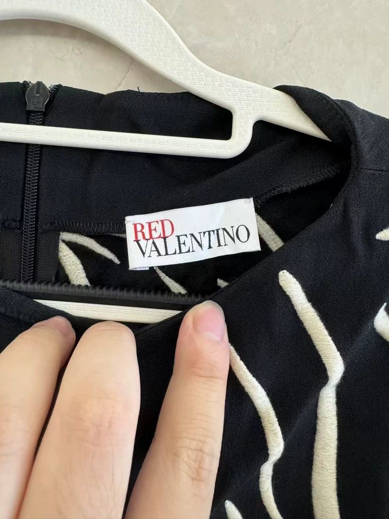Valentino Valentino Black Short Sleeve Top Size US M / EU 48-50 / 2 - 3 Thumbnail