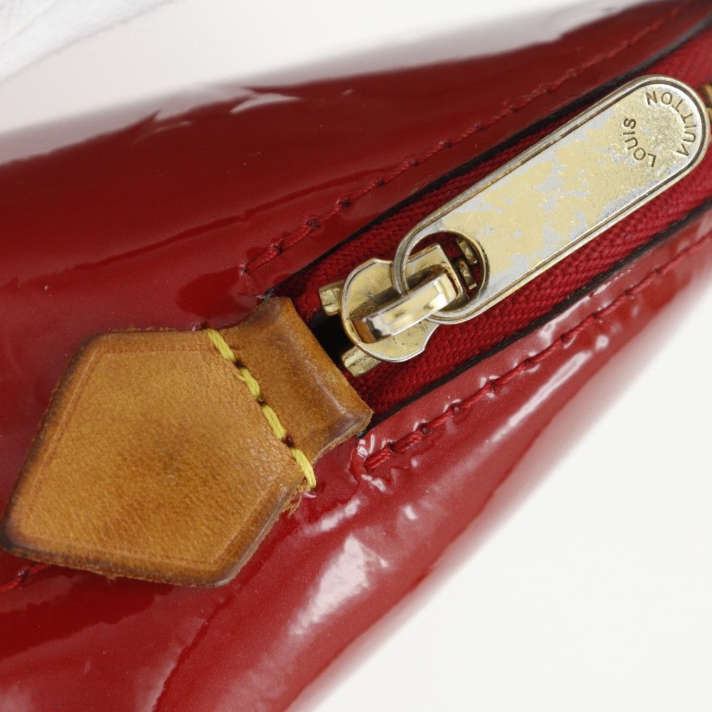 Louis Vuitton Louis Vuitton Louis Vuitton Pochette Cosmetique Monogram Vernis Pouch Enamel Vanity Bag M90009 Size ONE SIZE - 13 Thumbnail