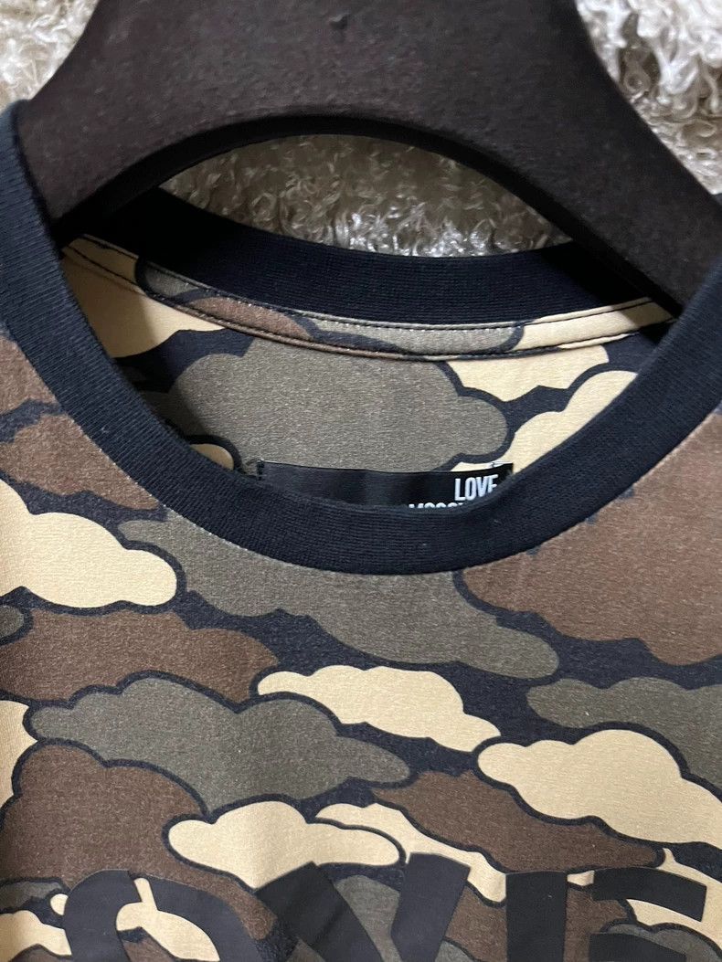 Moschino Moschino Men's Camouflage Short Sleeve T-Shirt Size US S / EU 44-46 / 1 - 4 Thumbnail