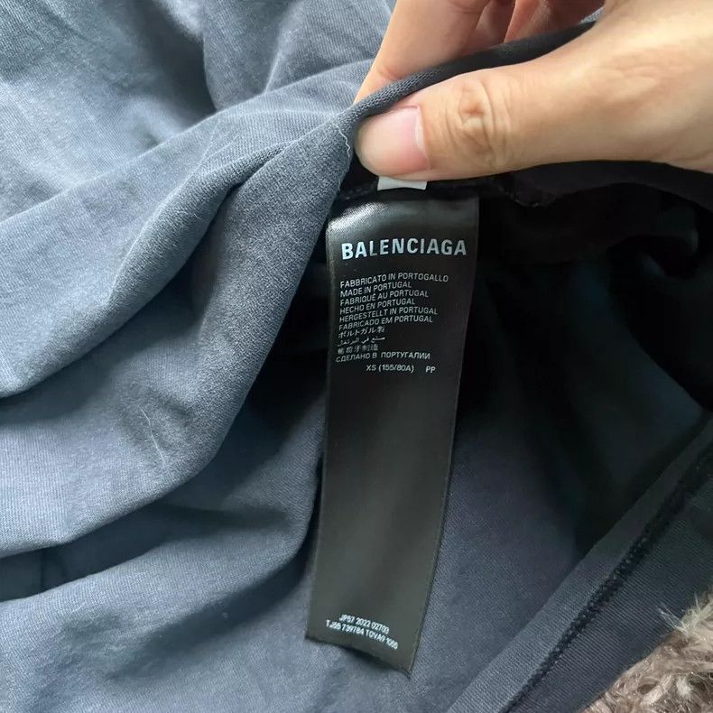 Balenciaga Balenciaga Washed Distressed Short Sleeve Tee Size US XS / EU 42 / 0 - 5 Thumbnail
