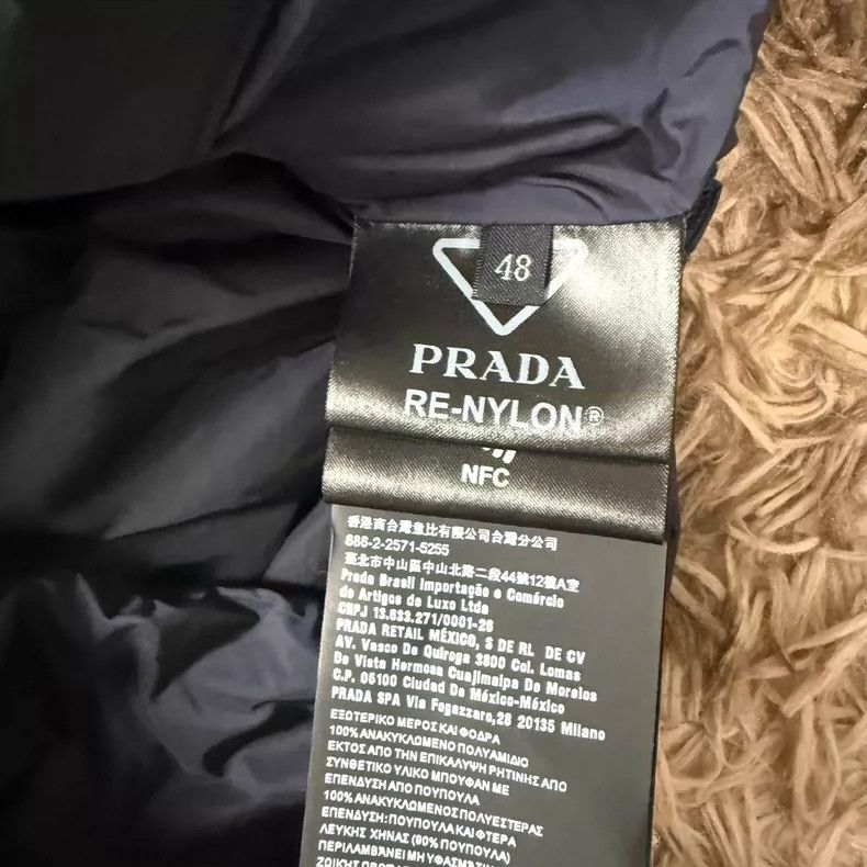 Prada Prada Nylon Puffer Jacket with Triangle Logo Size US L / EU 52-54 / 3 - 4 Thumbnail