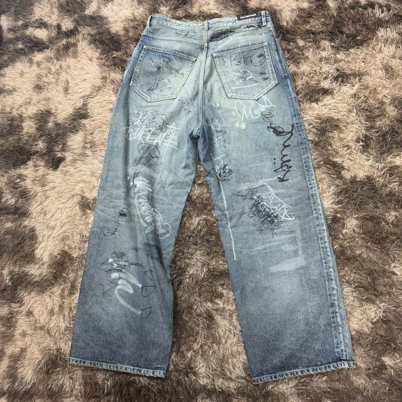 Balenciaga Balenciaga SS23 Spray Paint Denim Jeans Size US 33 - 2 Thumbnail
