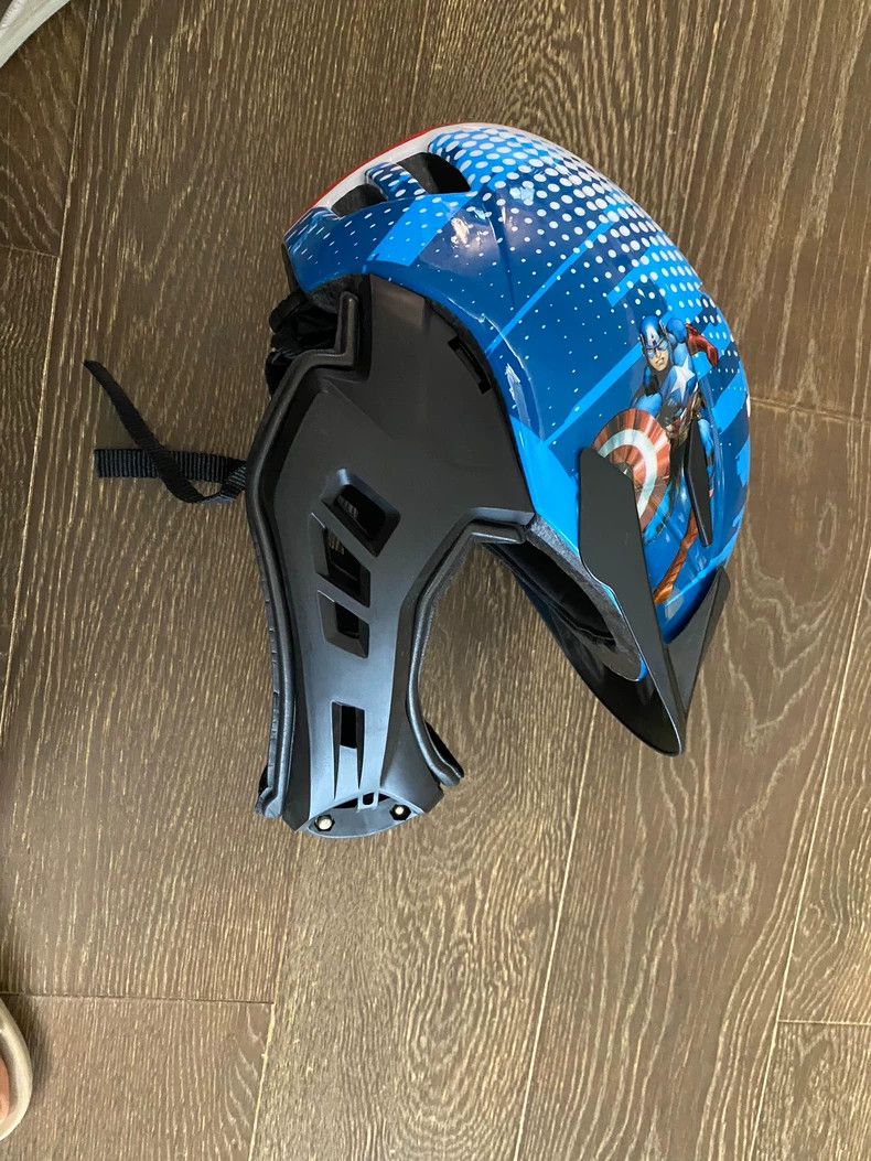 Japanese Brand KUNDO Children's Cycling Skateboard Helmet Size ONE SIZE - 2 Thumbnail