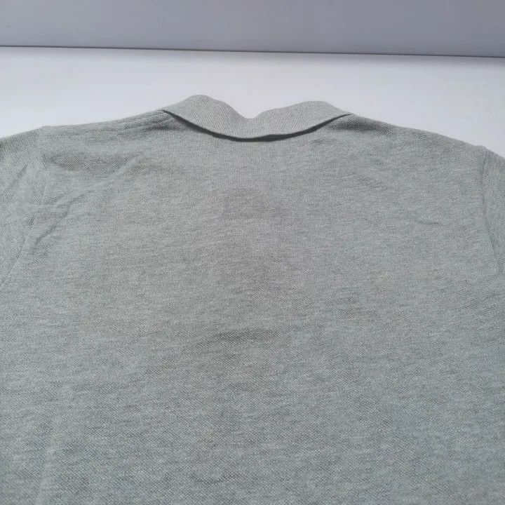 Comme des Garcons PLAY Comme des Garçons Play Gray Logo Polo Shirt 0079 Size US XS / EU 42 / 0 - 7 Thumbnail