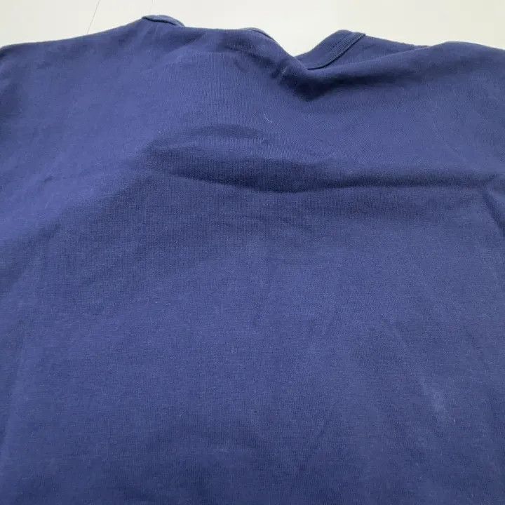 Comme des Garcons PLAY Comme Des Garcons Play Gold Heart Navy T-Shirt 0079 Size L / US 10 / IT 46 - 4 Thumbnail