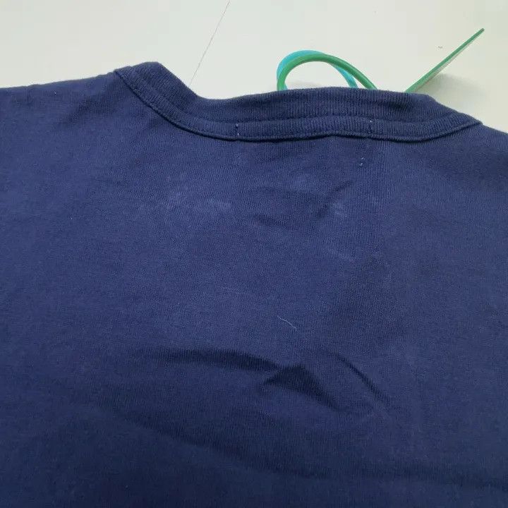 Comme des Garcons PLAY Comme Des Garcons Play Gold Heart Navy T-Shirt 0079 Size L / US 10 / IT 46 - 8 Thumbnail