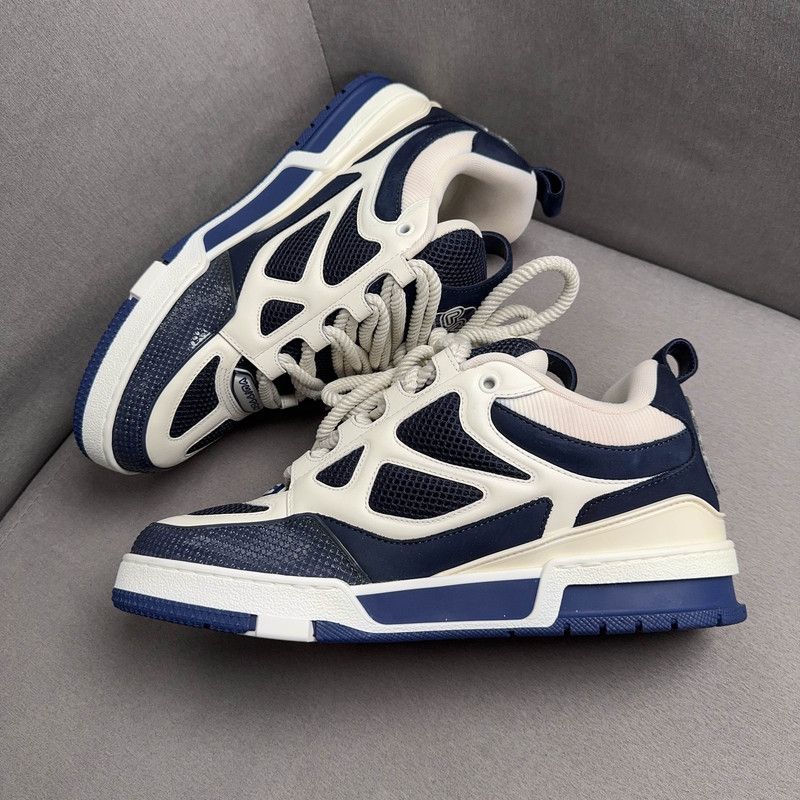 Louis Vuitton Louis Vuitton Stylish Navy Casual Sneakers 0079 Size US 9.5 / EU 42-43 - 8 Thumbnail