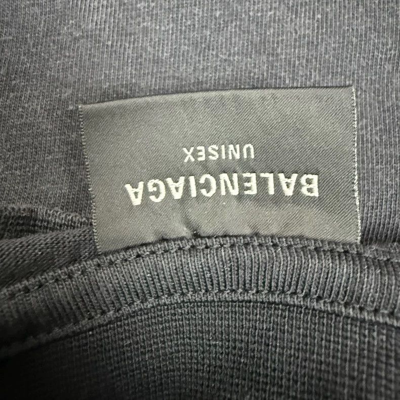 Balenciaga Balenciaga SS25 Distressed Logo Short-Sleeve Tee Size US M / EU 48-50 / 2 - 3 Thumbnail