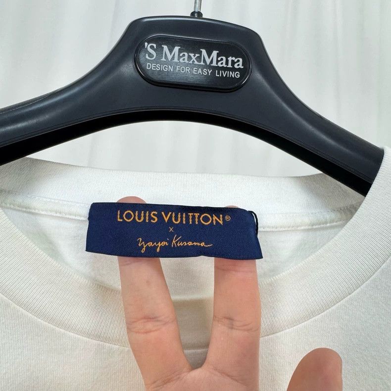Louis Vuitton Louis Vuitton Kusama Pumpkin Graphic Tee Size US M / EU 48-50 / 2 - 5 Thumbnail
