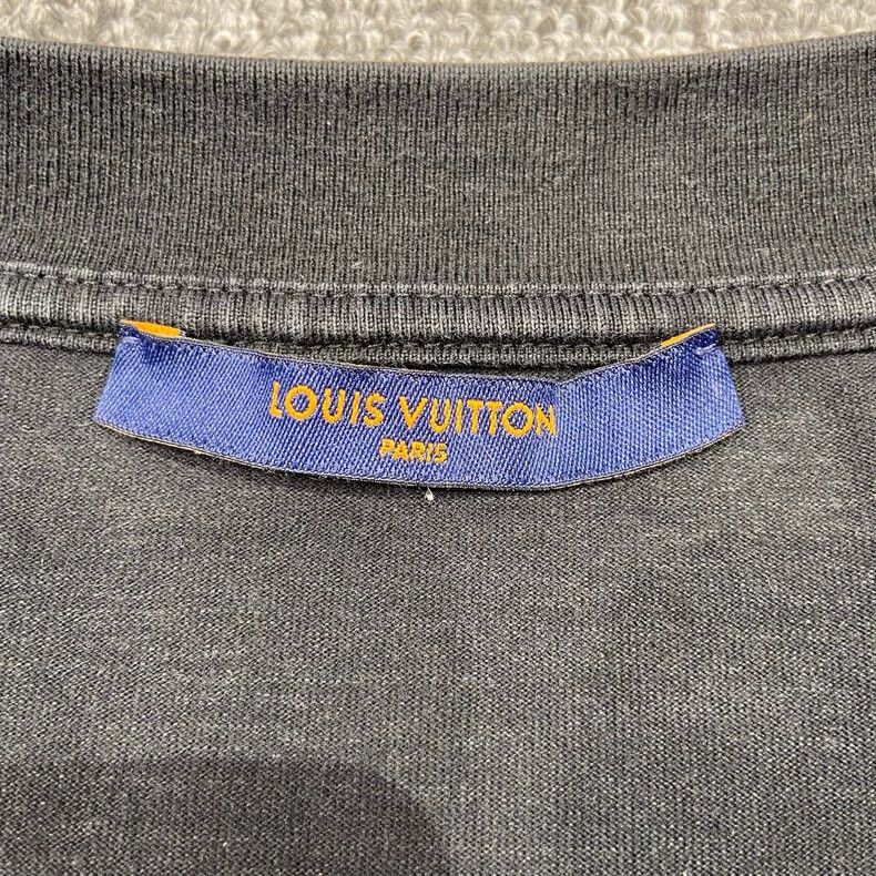 Louis Vuitton LV x NBA collaborative large logo short-sleeve T-shirt Size US L / EU 52-54 / 3 - 5 Thumbnail