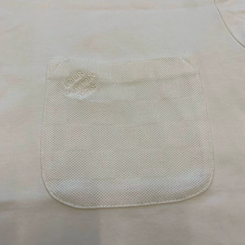 Louis Vuitton Louis Vuitton White Pocket Logo T-shirt Size US M / EU 48-50 / 2 - 5 Thumbnail
