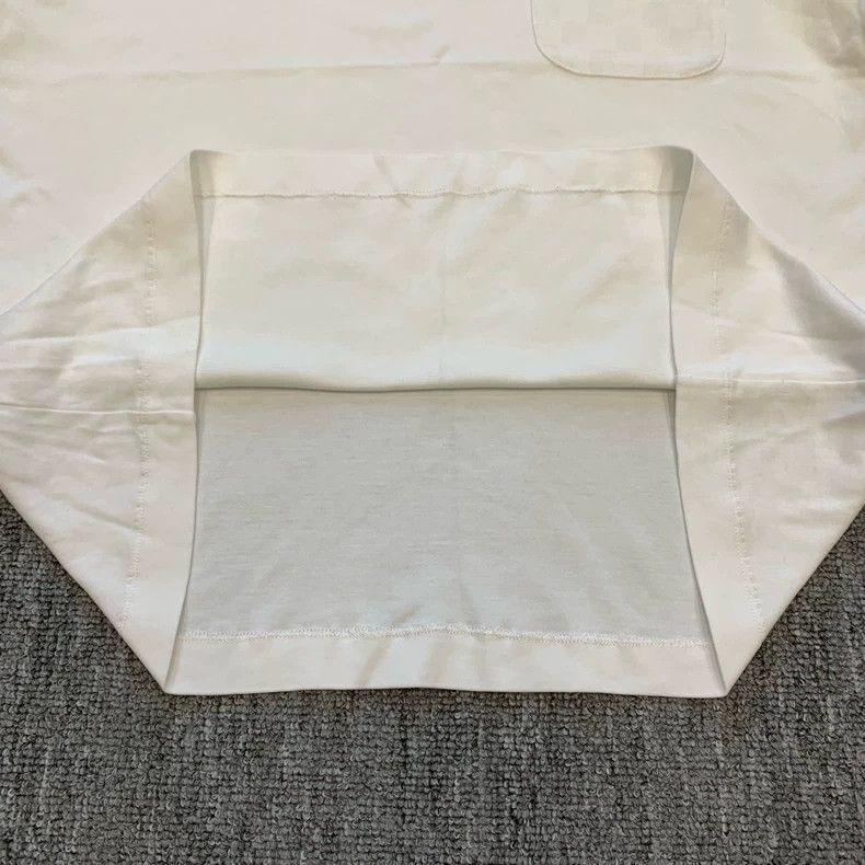 Louis Vuitton Louis Vuitton White Pocket Logo T-shirt Size US M / EU 48-50 / 2 - 7 Thumbnail